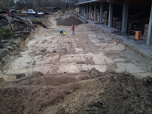 Straßenbau, Tiefbau und Wegebau